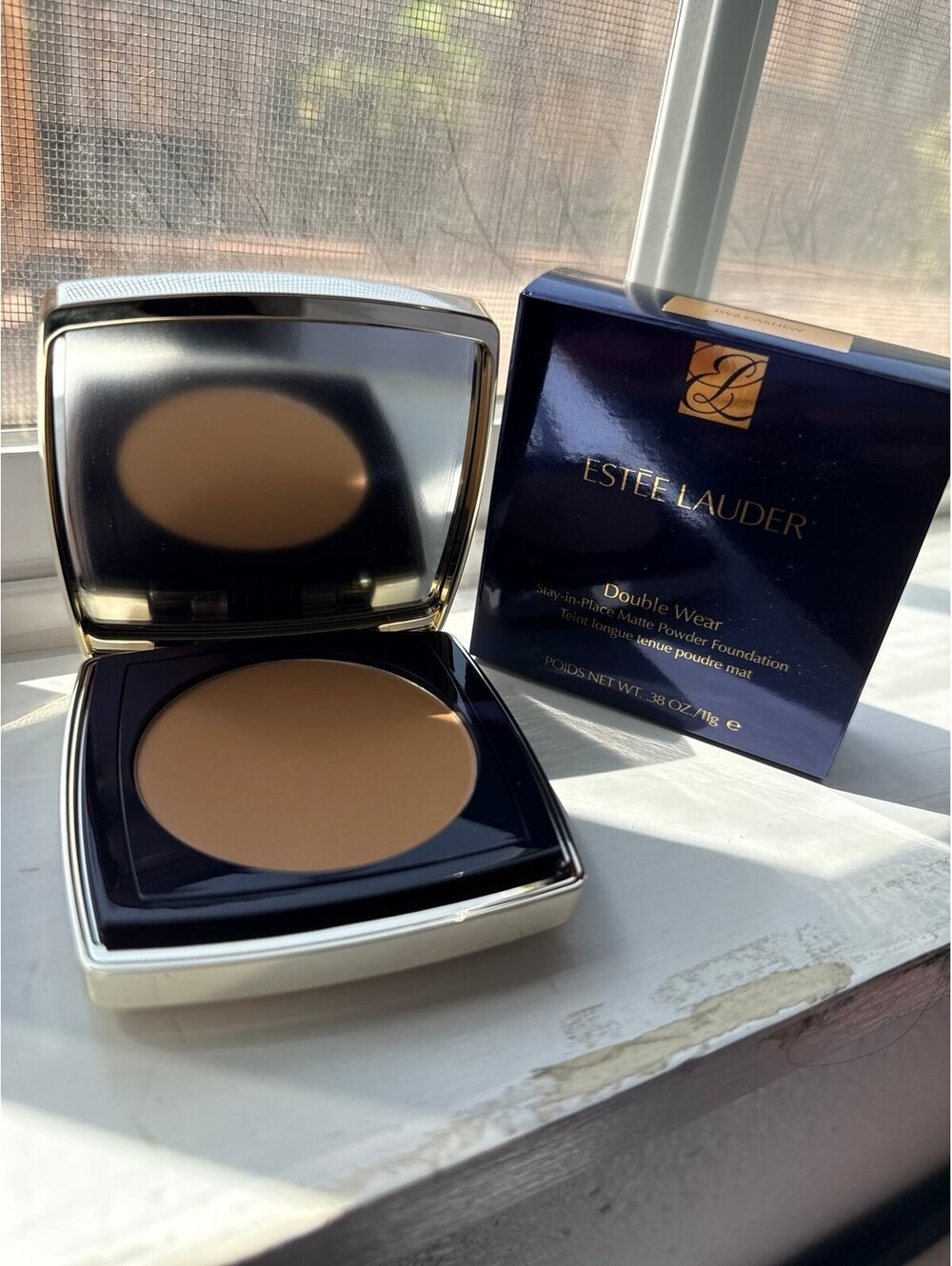 Estee Lauder Double Wear Stay-in-Place Matte Powder Foundation-3W2 Cashew